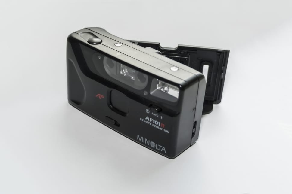 black minolta film camera preview