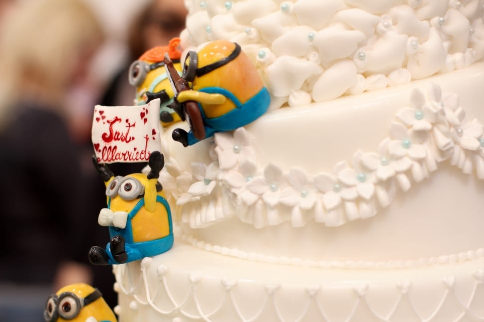 white cake with minions decor preview