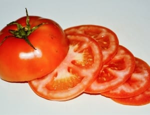 sliced tomatoes thumbnail
