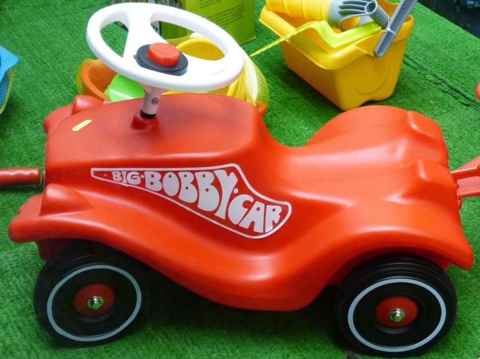 red big bobby car ride on oty preview