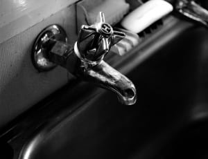 stainless steel faucet thumbnail