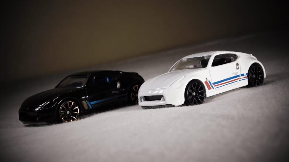 2 sports coupe die-cast preview
