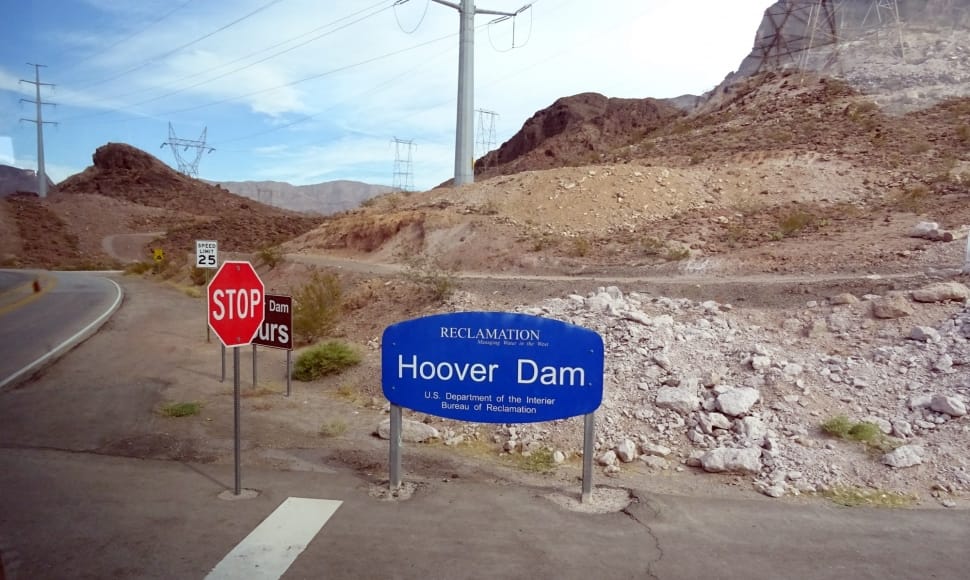 blue hooven dam signage preview