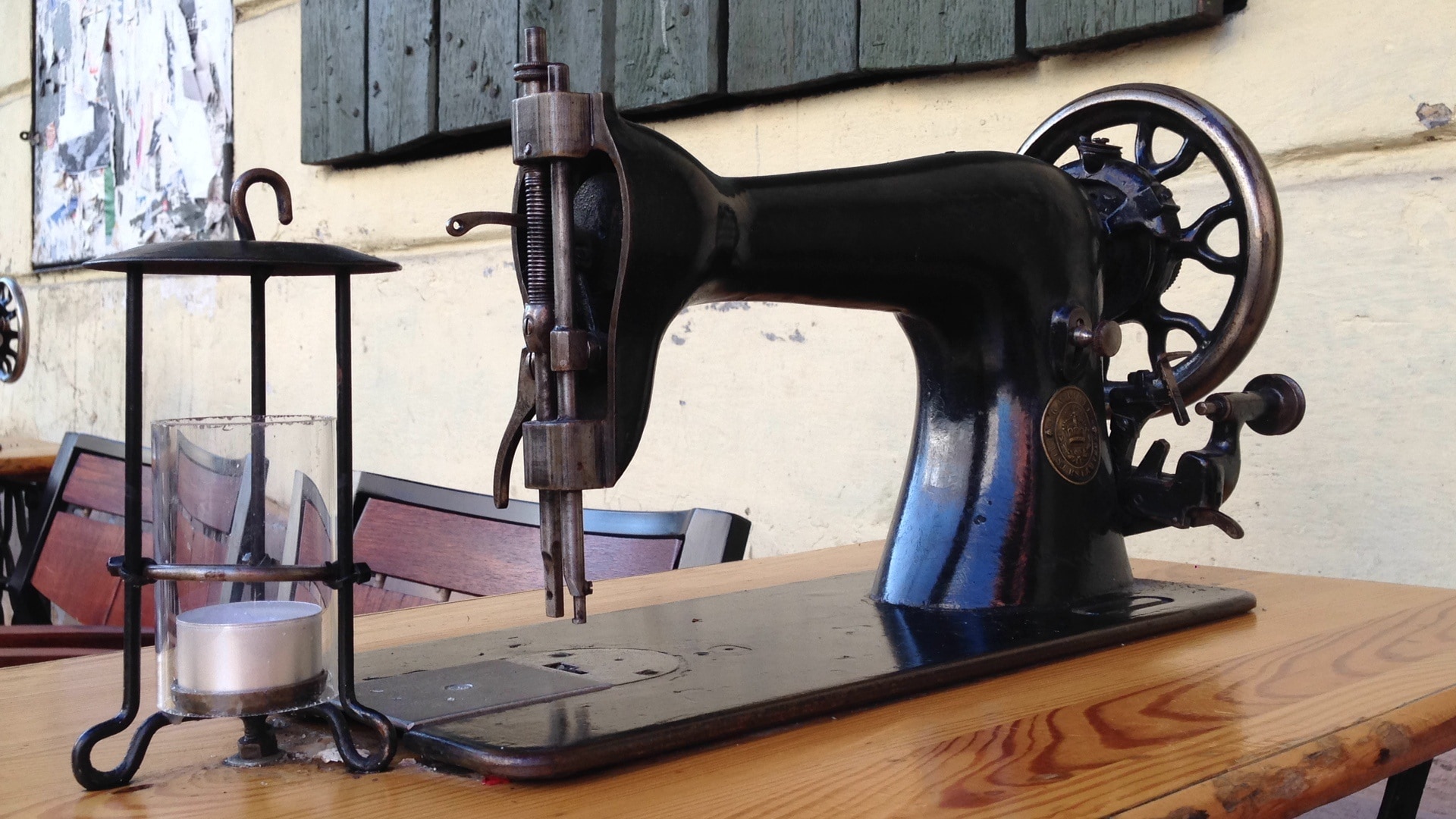 black classic sewing machine