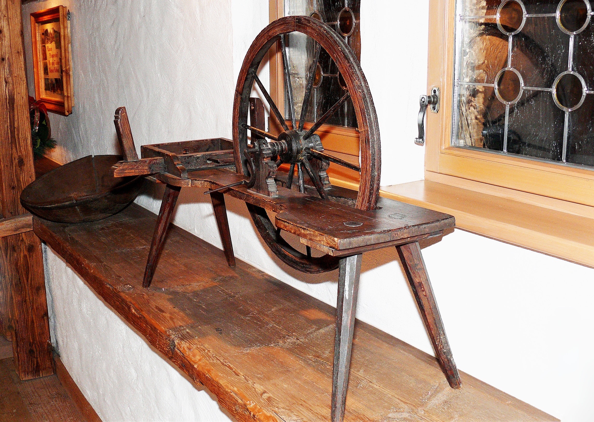 brown wooden carriage wheel