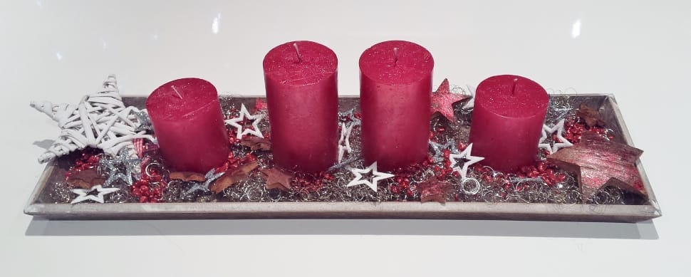 4 red pillar candles preview