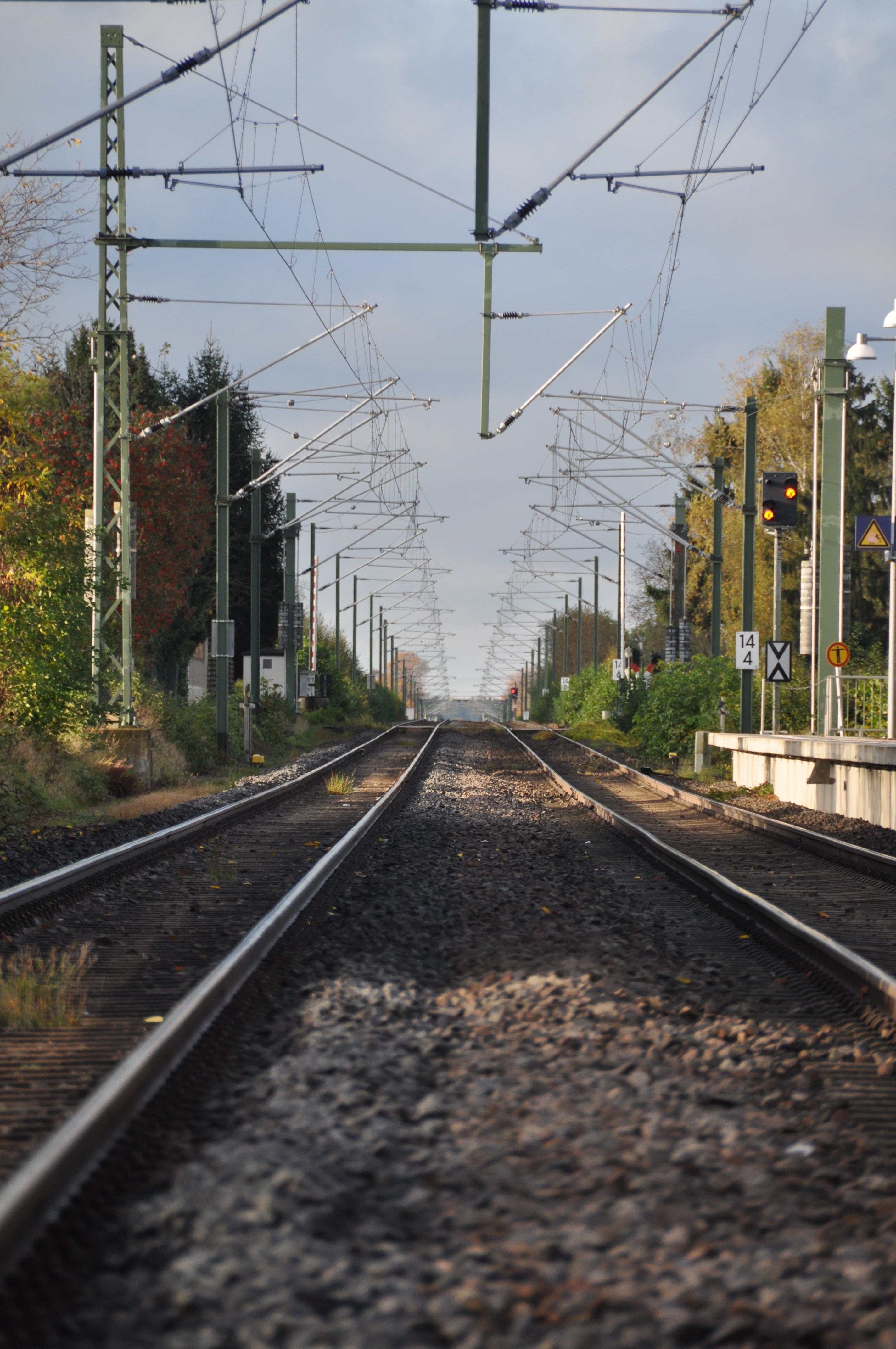 photography of train railway during daytime