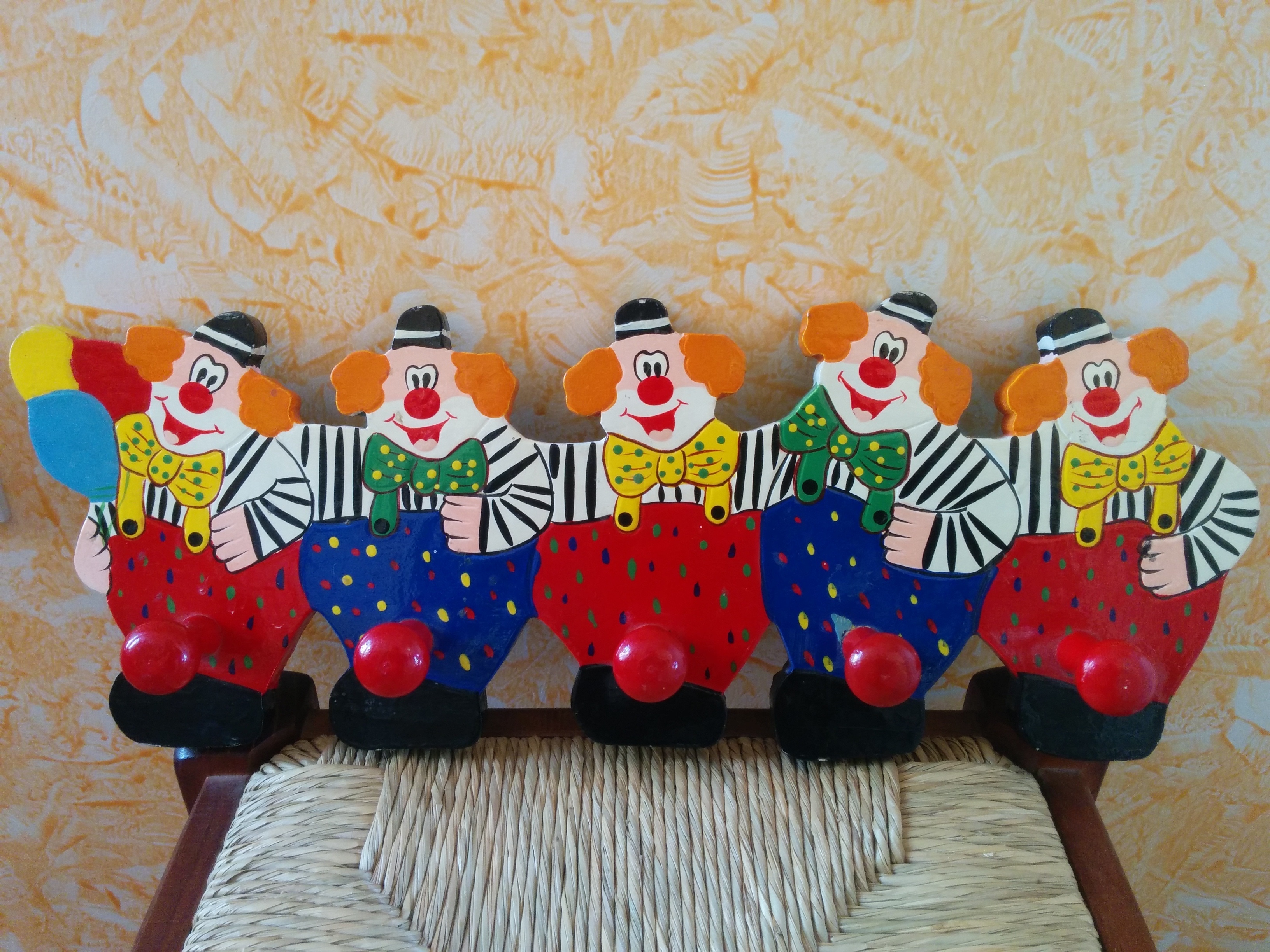 5 clown coat rack