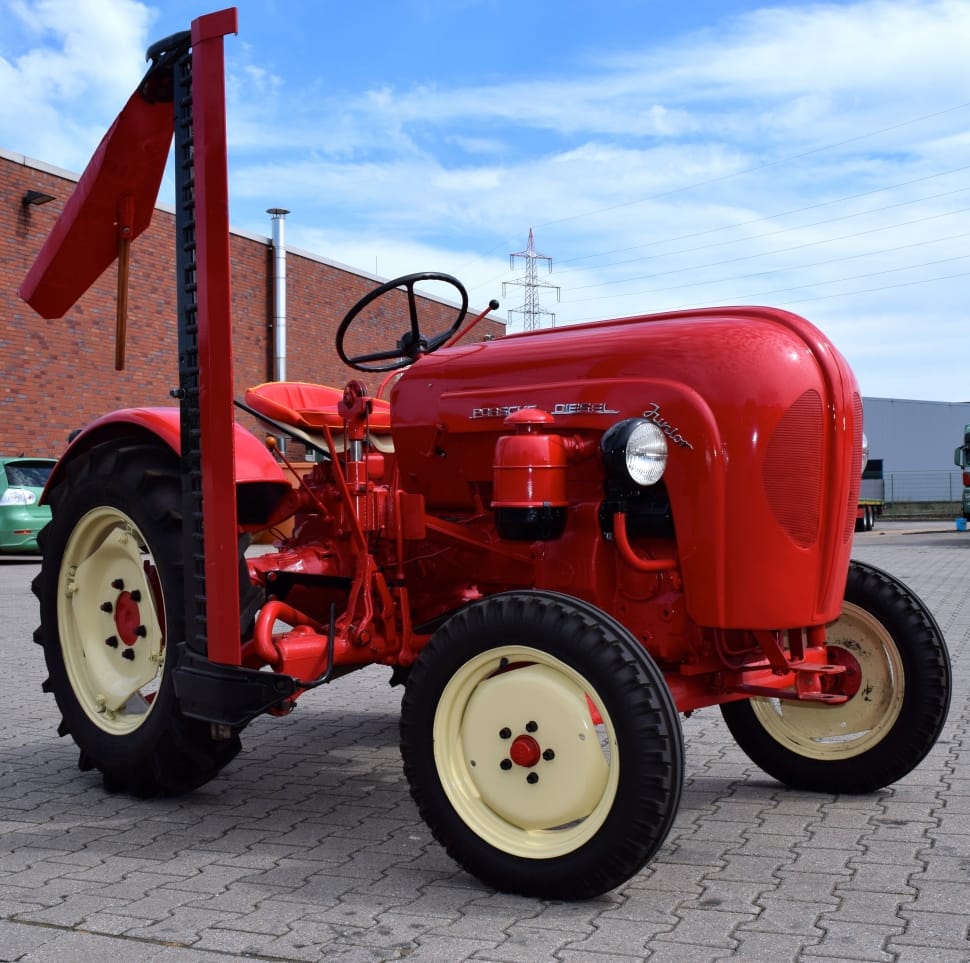 red tractor preview