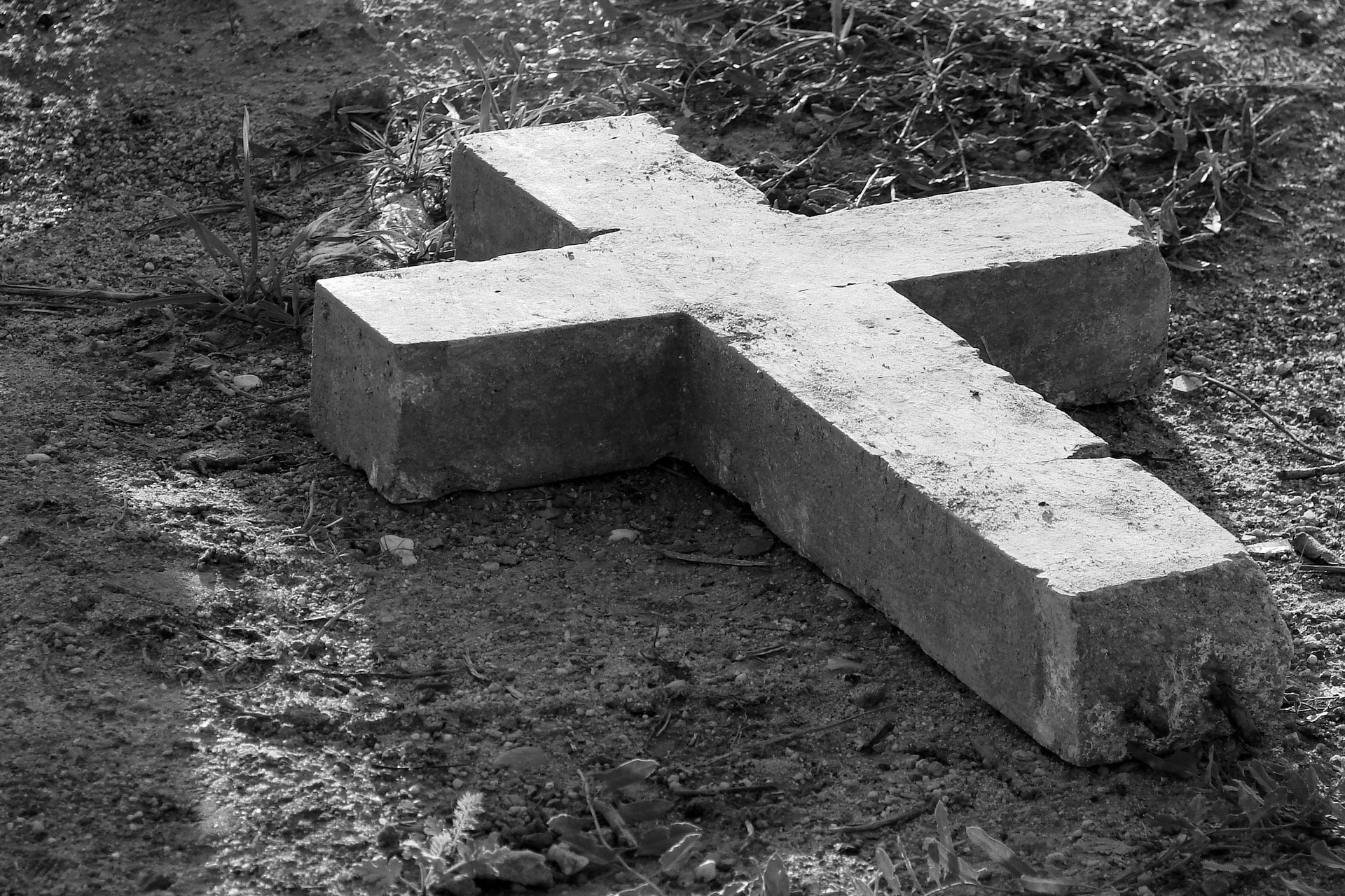 gray concrete cross