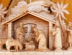 nativity figurine thumbnail