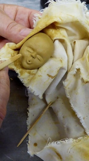 baby's head figure thumbnail