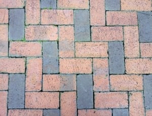 brown and gray bricks thumbnail