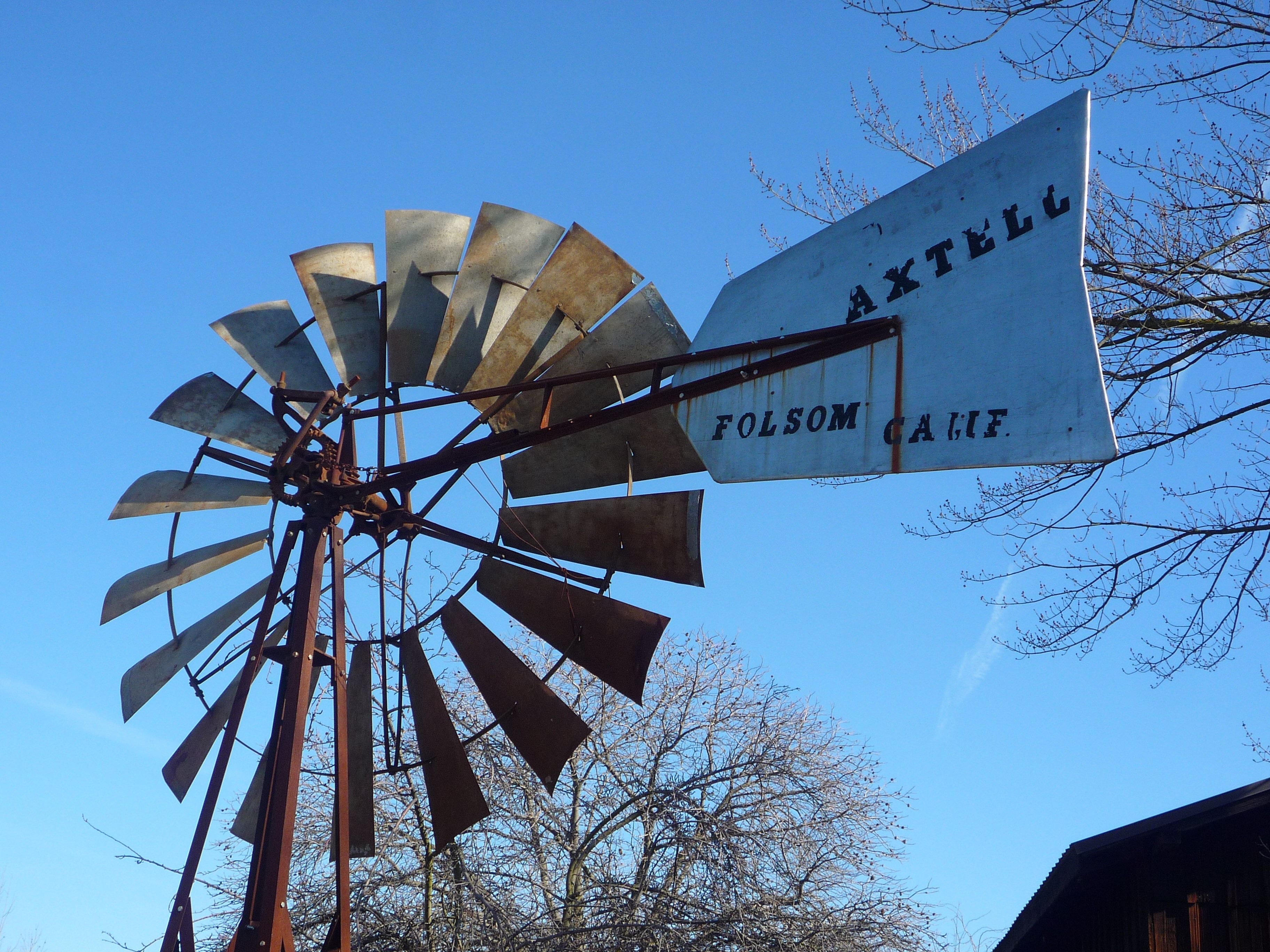 brown Axtell Folsom Galie windmill