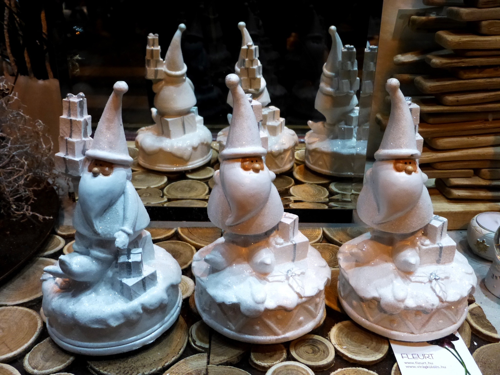 6 piece of santa claus ceramic figurines