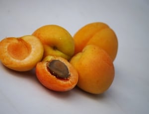 peach fruit lot thumbnail