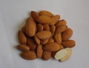 brown almonds thumbnail