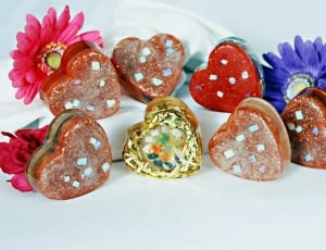7 orange hearts ornaments thumbnail