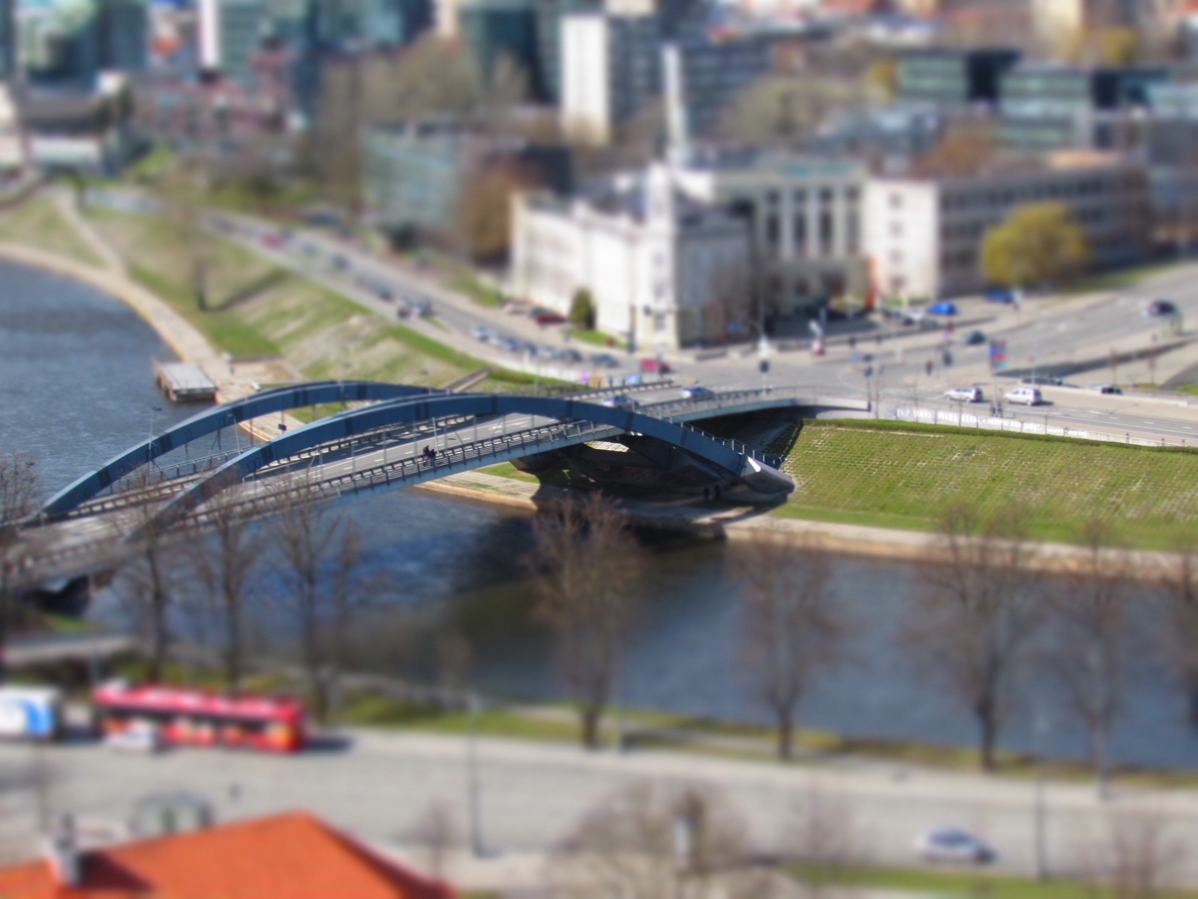 black and gray concrete bridge