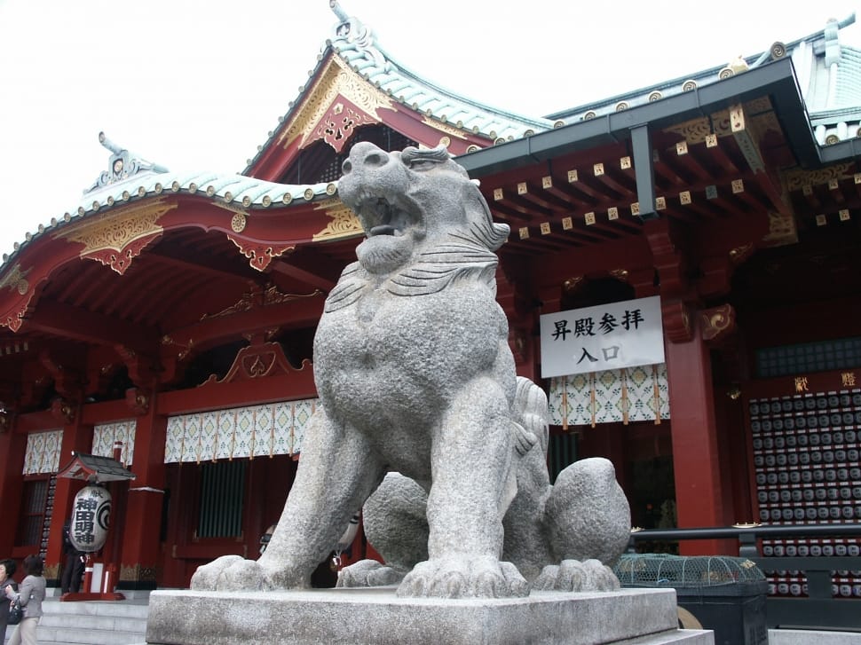 lion statue preview