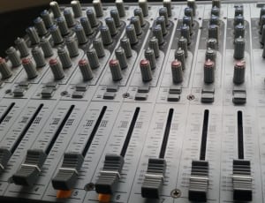gray audio mixer thumbnail