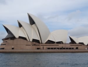 sydney opera house thumbnail
