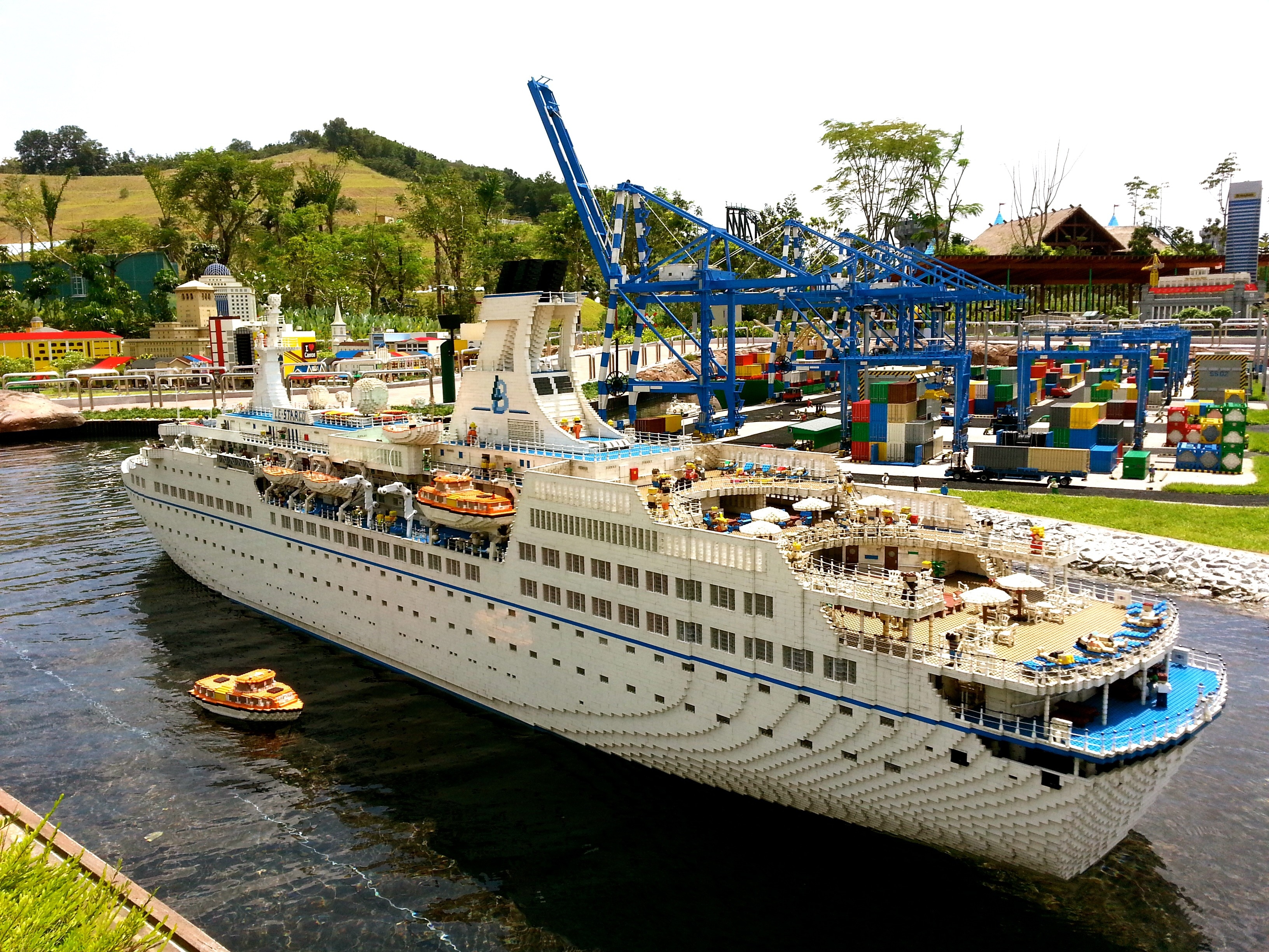 white and blue cruiseship toy