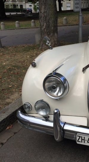 white classic car thumbnail