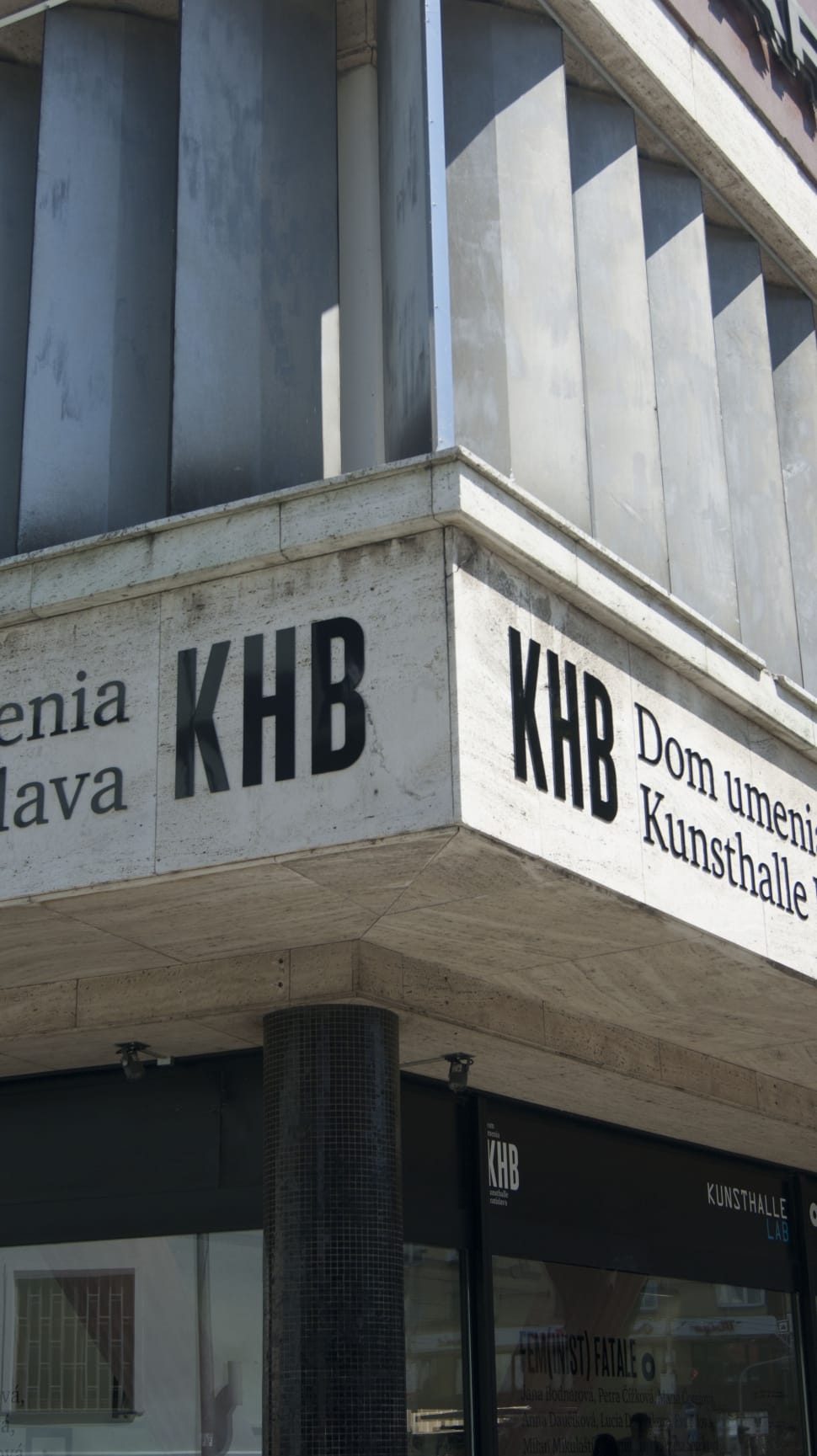 khb dom kunsthalle wall sign preview