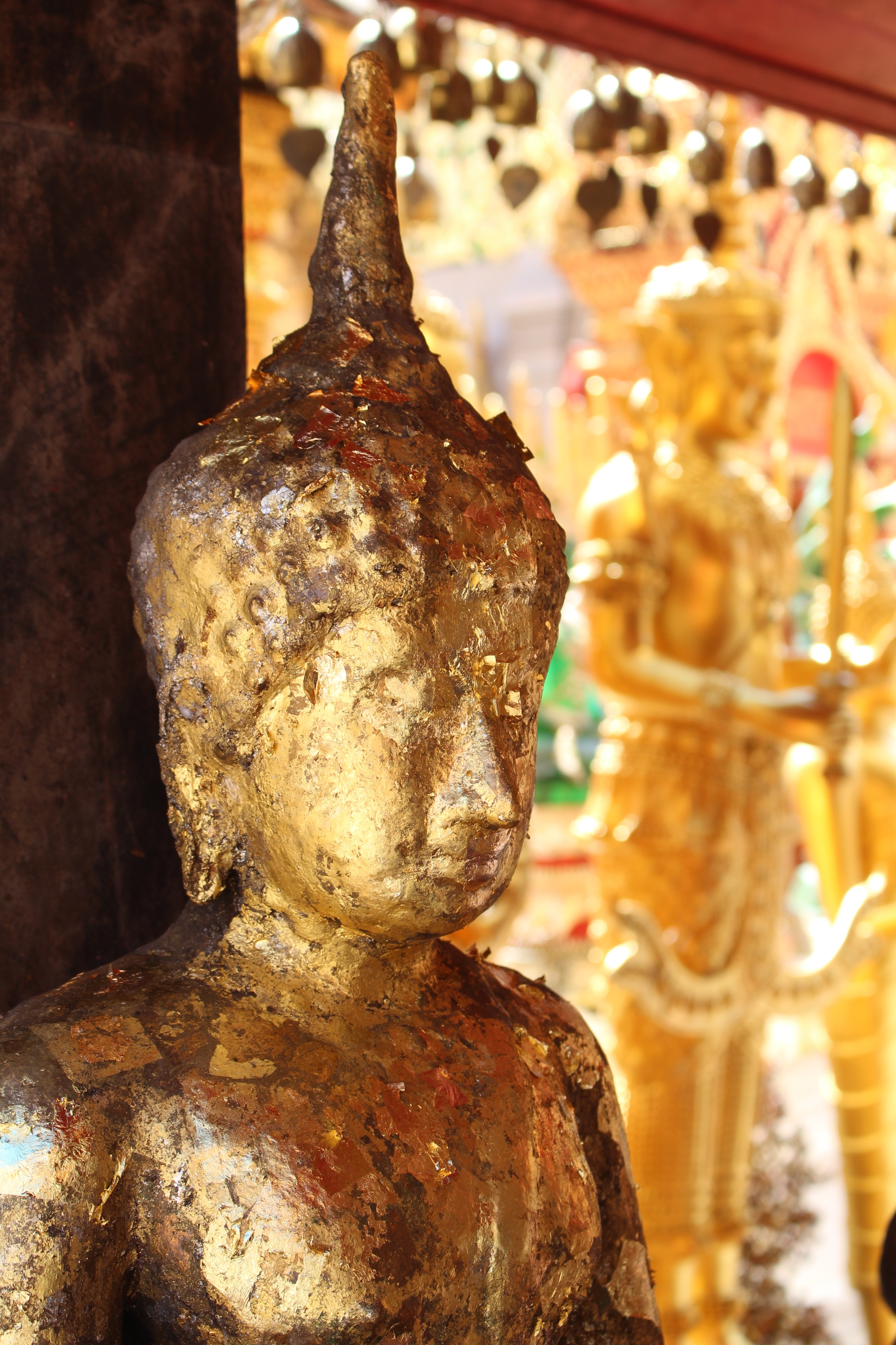 gold buddha decor