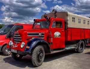 red long nose truck thumbnail