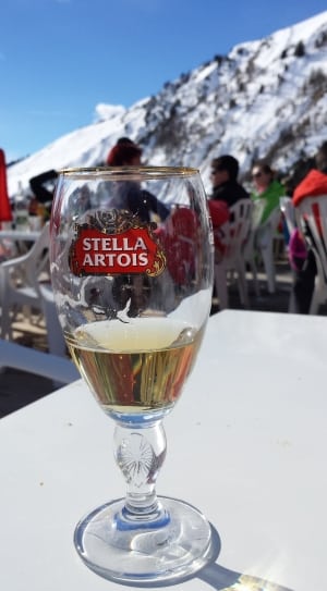 stella arois printed wine glass thumbnail