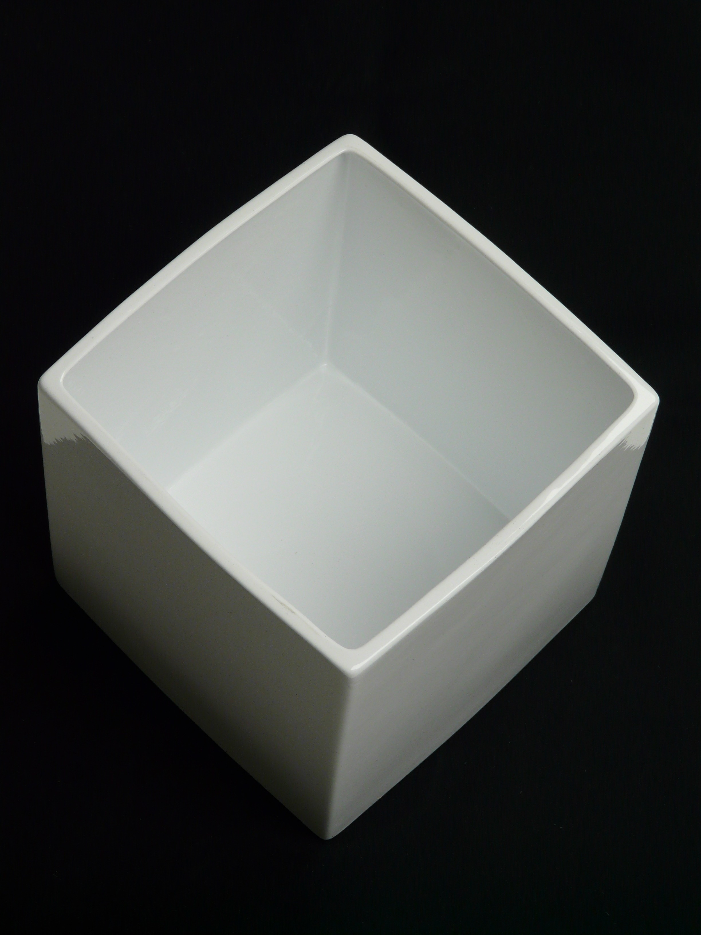 white ceramic square bowl