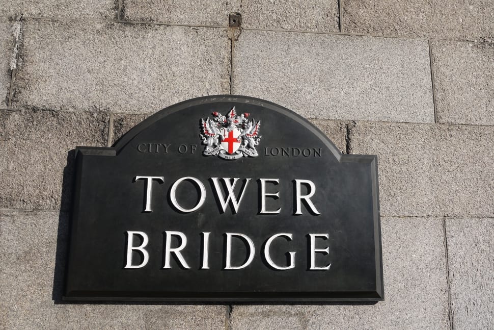 tower bridge signage preview