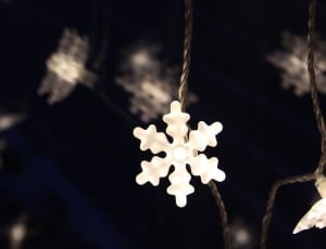 white snow flake ornament thumbnail