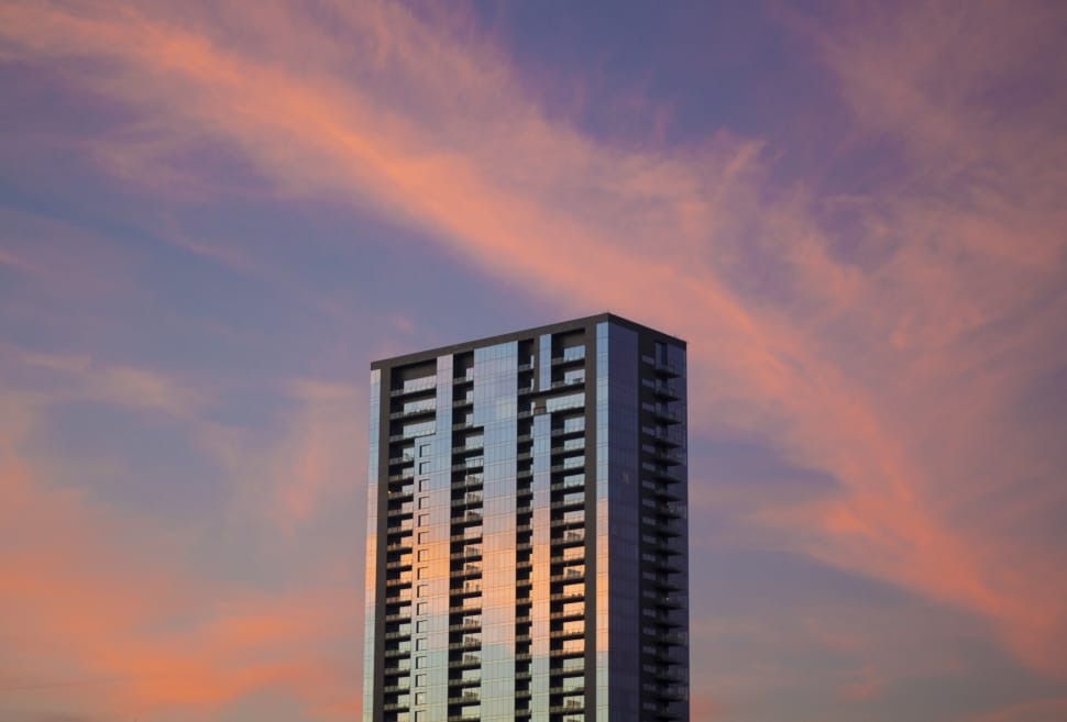 photo of a high rise building preview