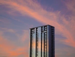 photo of a high rise building thumbnail