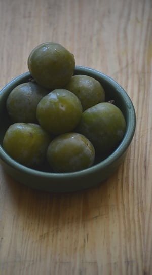 green olive fruit lot thumbnail