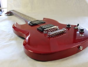 red electric guitar thumbnail