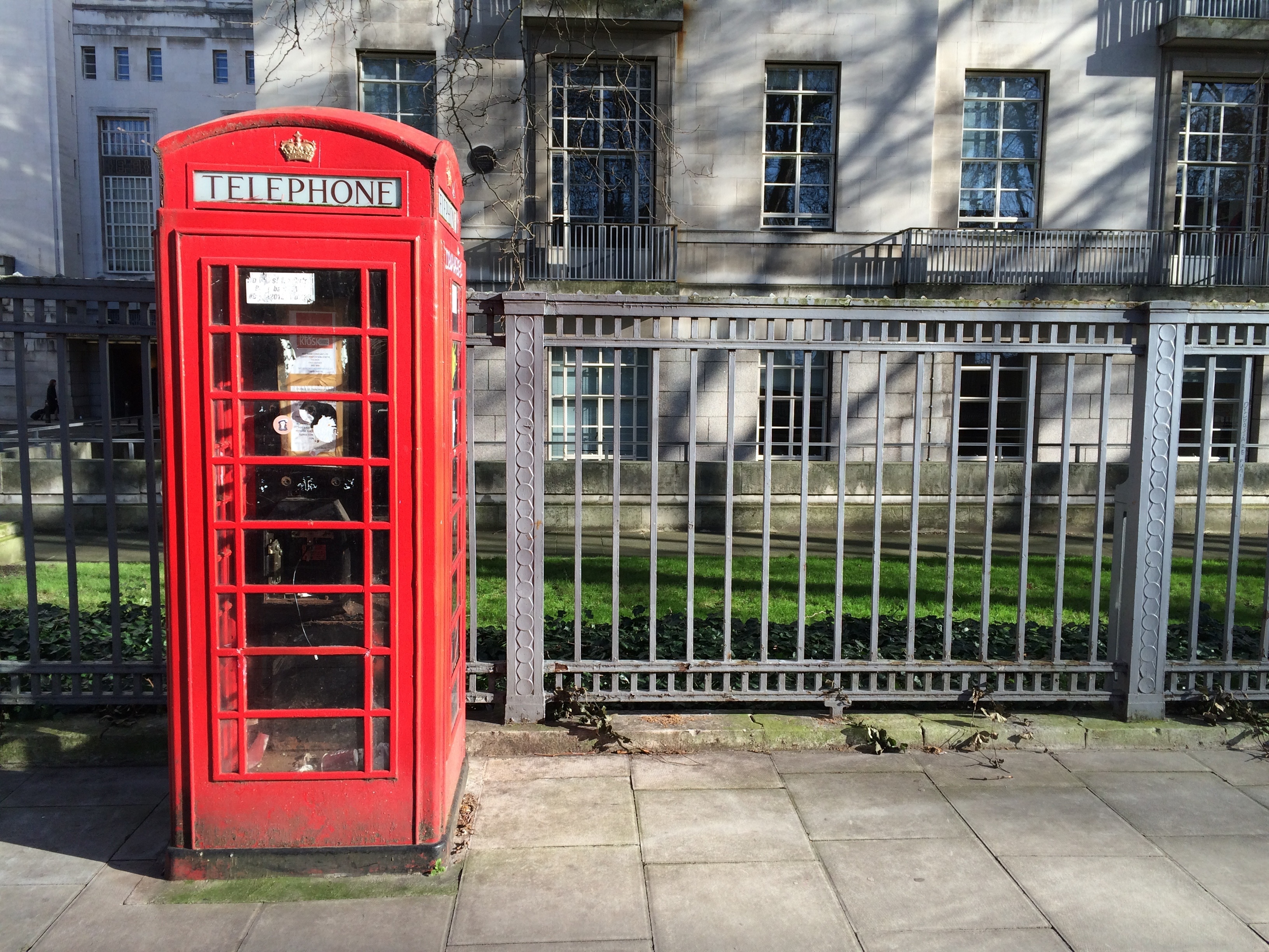 red street telephone