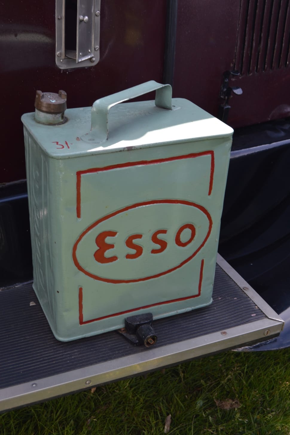 white esso metal can preview