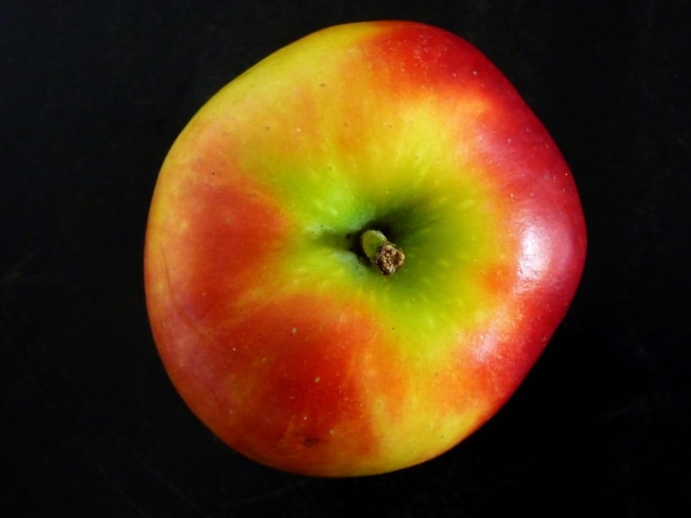 green yellow and red apple preview