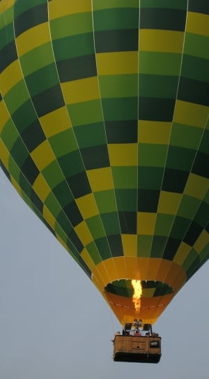 green black and yellow hot air balloon thumbnail
