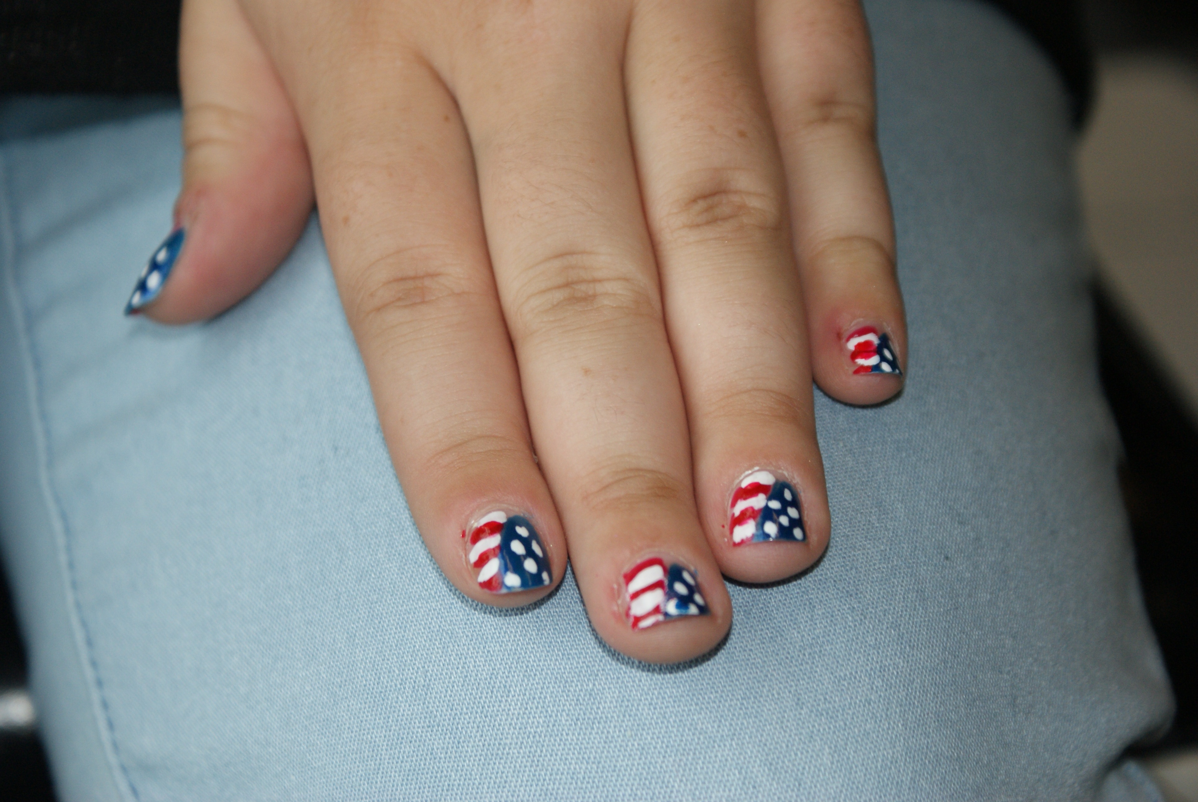 american flag manicure