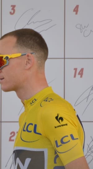 men's yellow sports sunglasses thumbnail