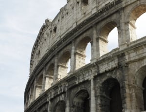 the colosseum in rome thumbnail