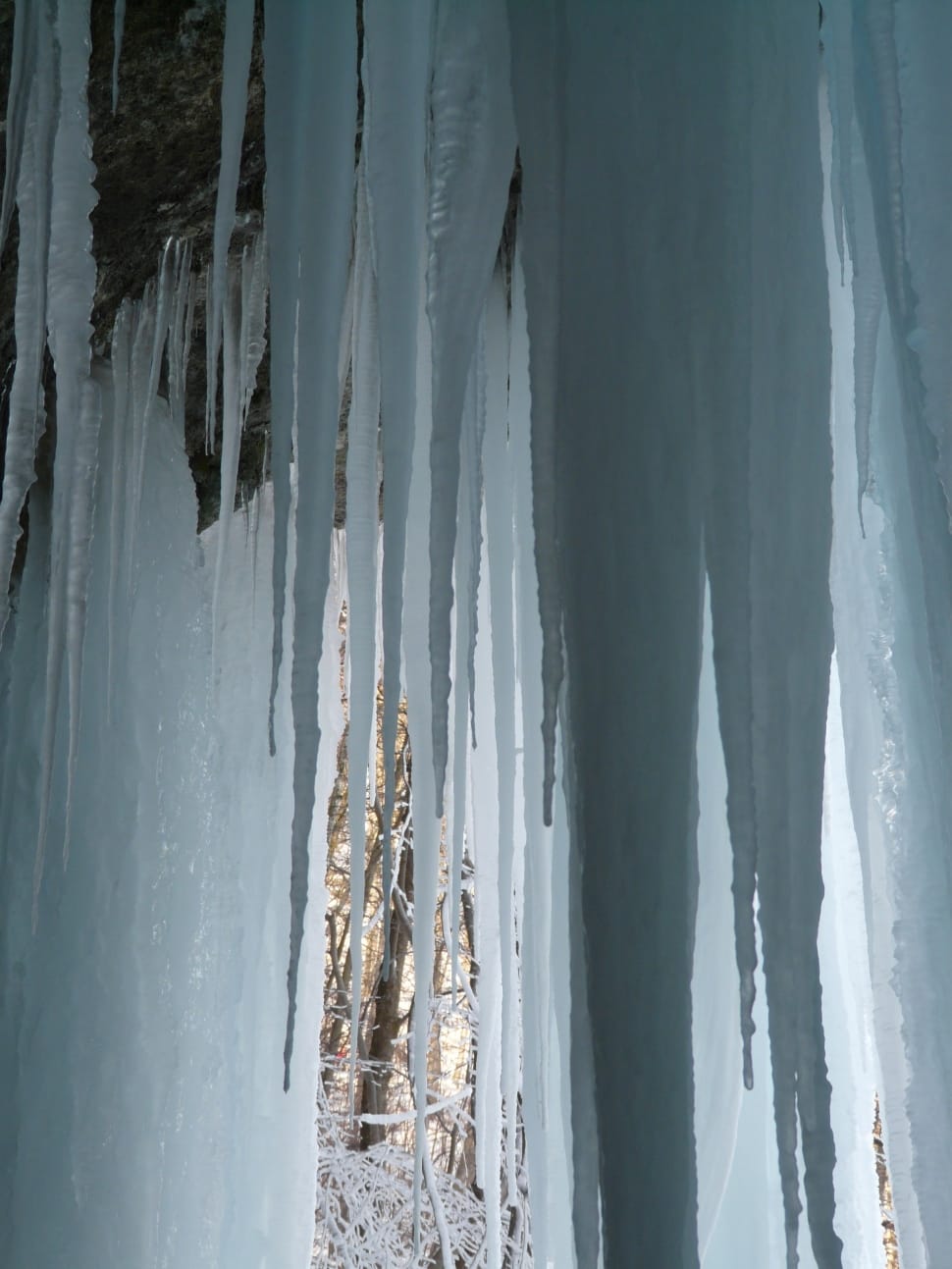 white stalactites preview
