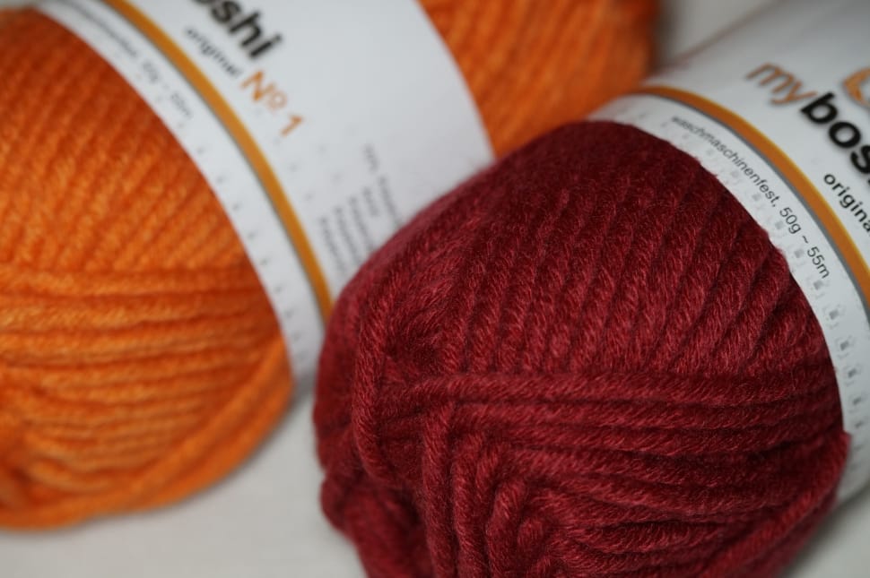 orange and red yarn spool preview