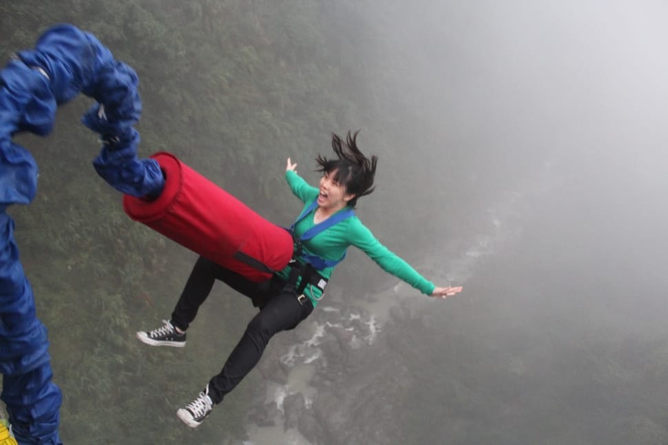 bunjee jumping preview