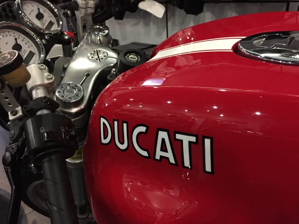red and black ducati gasoline  tank preview